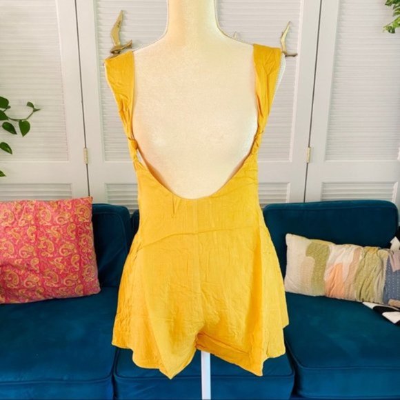 Le Lis | Casey Mustard Yellow Knotted Strap Pinafore Romper Retro Shorts Medium - Picture 4 of 13